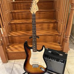 Squier Classic Vibe Stratocaster (Mint) w/ Fender Amp