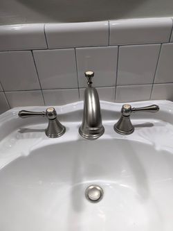 GROHE Geneva Widespread Bathroom Faucet – Brushed Nickel (Porcelain Handles)