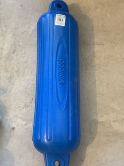 Attwood 5 x 22 in Boat Fender