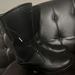 Oxford Valkyrie Biker Boots -size 9