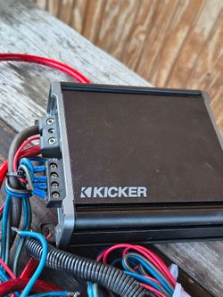 800watt amp kiker $140
