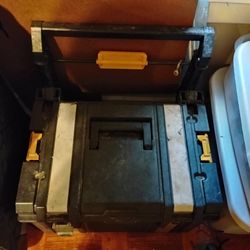 DeWalt Packout With Assorted Tools 