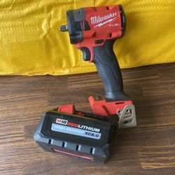 Milwaukee 18 V 3/8 impact wrench at 8.0 battery