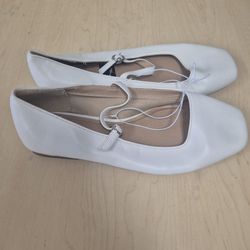  square-toe Mary Jane ballet flats 