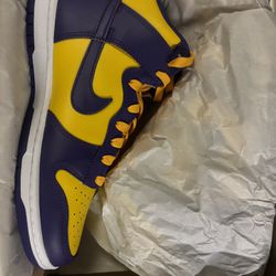 Nike Dunk High “Lakers” Size(8M/9.5W) DS(New). $100. Retail Value $110. 