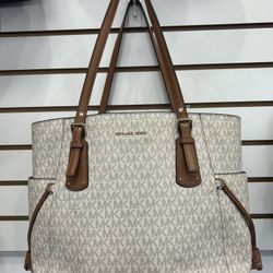 Michael Kors Voyager East/West 