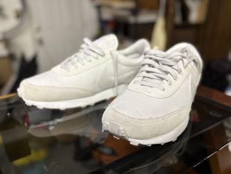 NIKE DBreak Premium Women's sneaker sz 11 $60