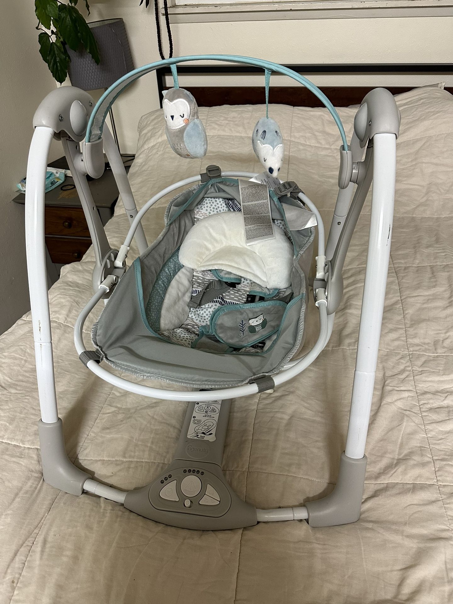 Ingenuity Collapsible Baby swing