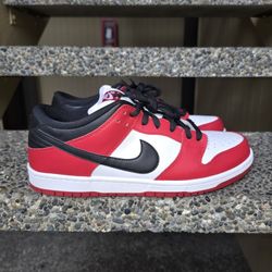 Nike SB Dunk Low Pro
J-Pack Chicago Sz 12 Extra White Laces No Box