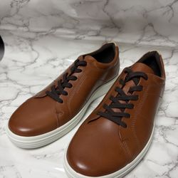 Ecco Classic Low Top Sneaker (Men) EU Size 45,US 11-11,5