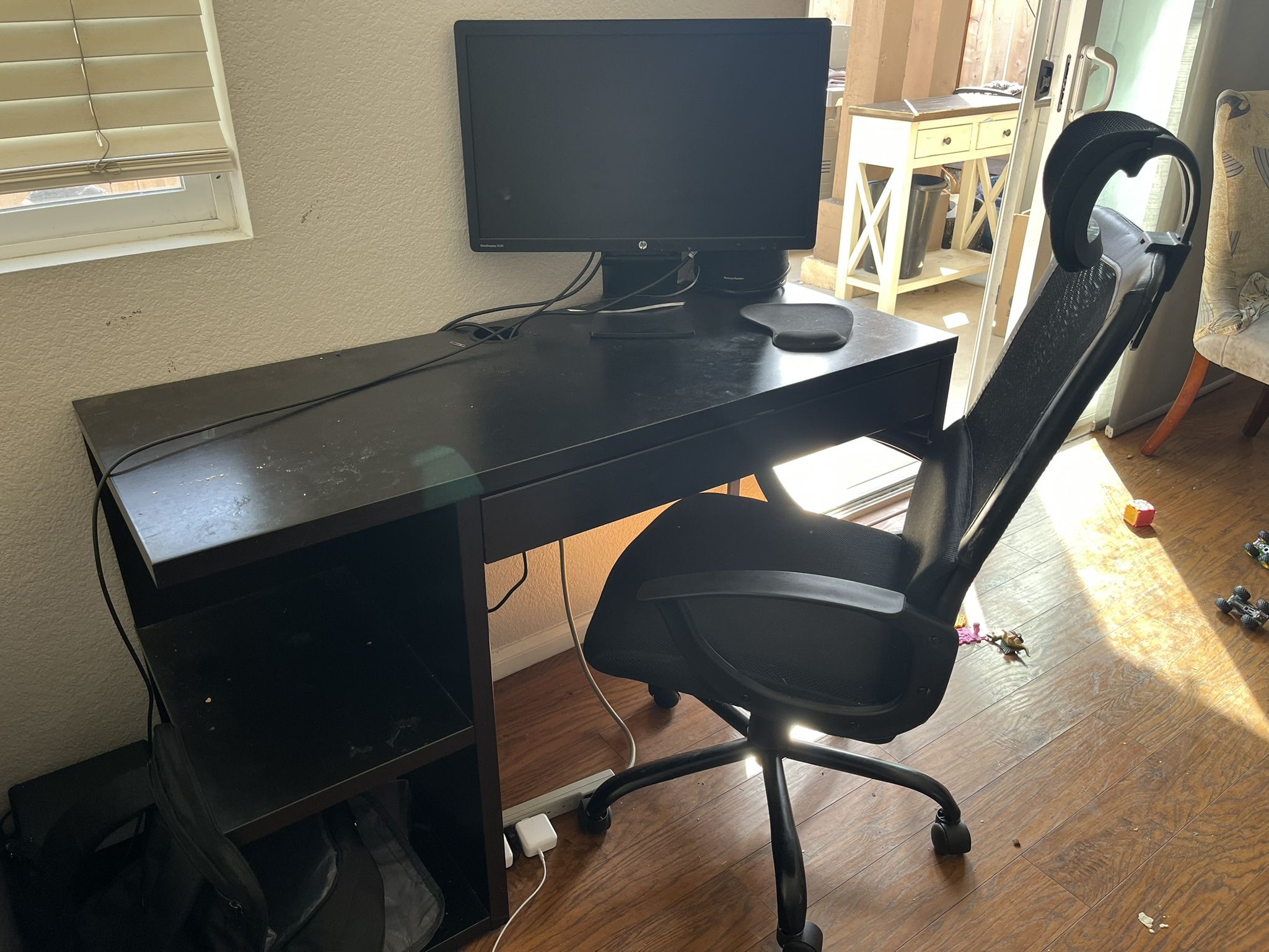 Desk And Chair