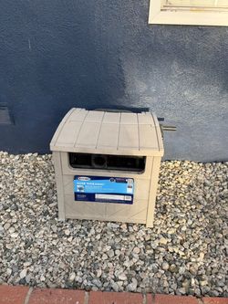 Suncast Hose Hideaway Garden Hose Reel Box