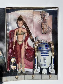 Star Wars Princess Leia & R2-D2 as Jabba’s Prisoners