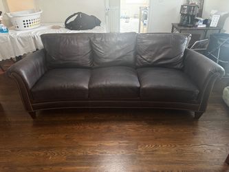 Bradington-Young Brown Leather Sofa – Good Condition
