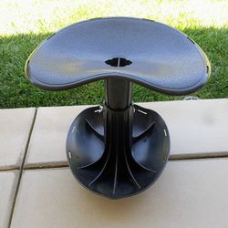 Ergonomic Adjustable Gardening Rocker Stool 