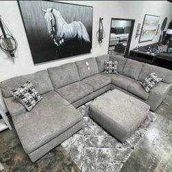 Brand New 💫Light Grey U Shaped Sectional Couch With Chaise Right-Left 