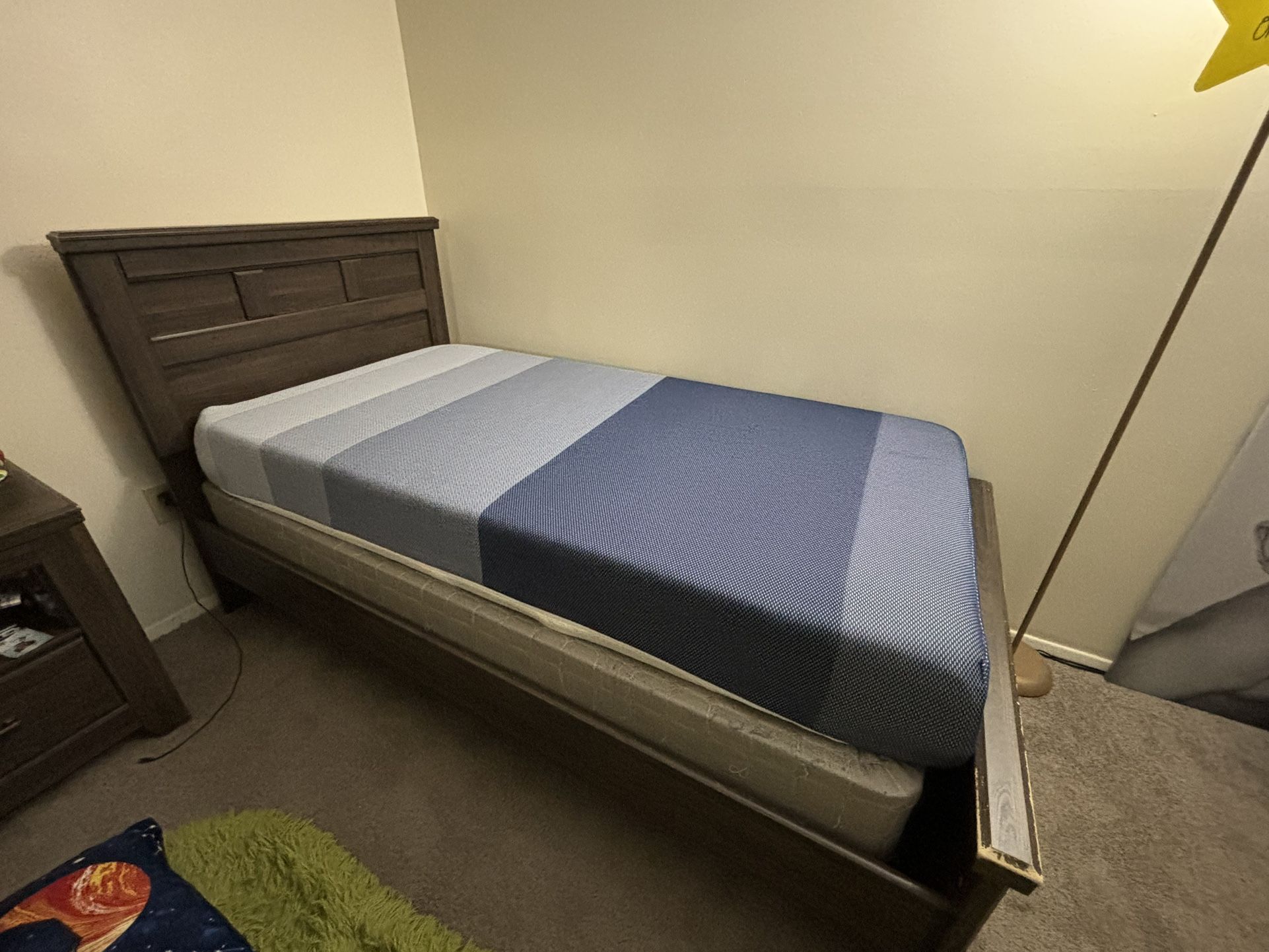 Twin Bedroom Set
