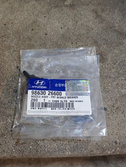 Hyundai windshield wiper nozzles
