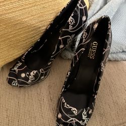 New Guess Heels 7.5