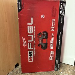 Milwaukee New Band Saw m18 Deep Cut - Variable Speeds 