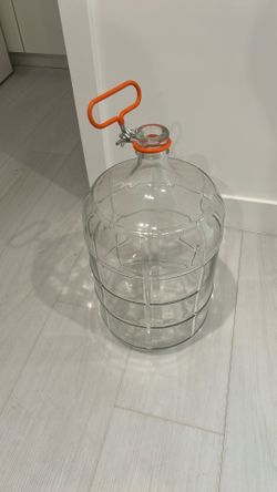 Never used brand new crystal water jug