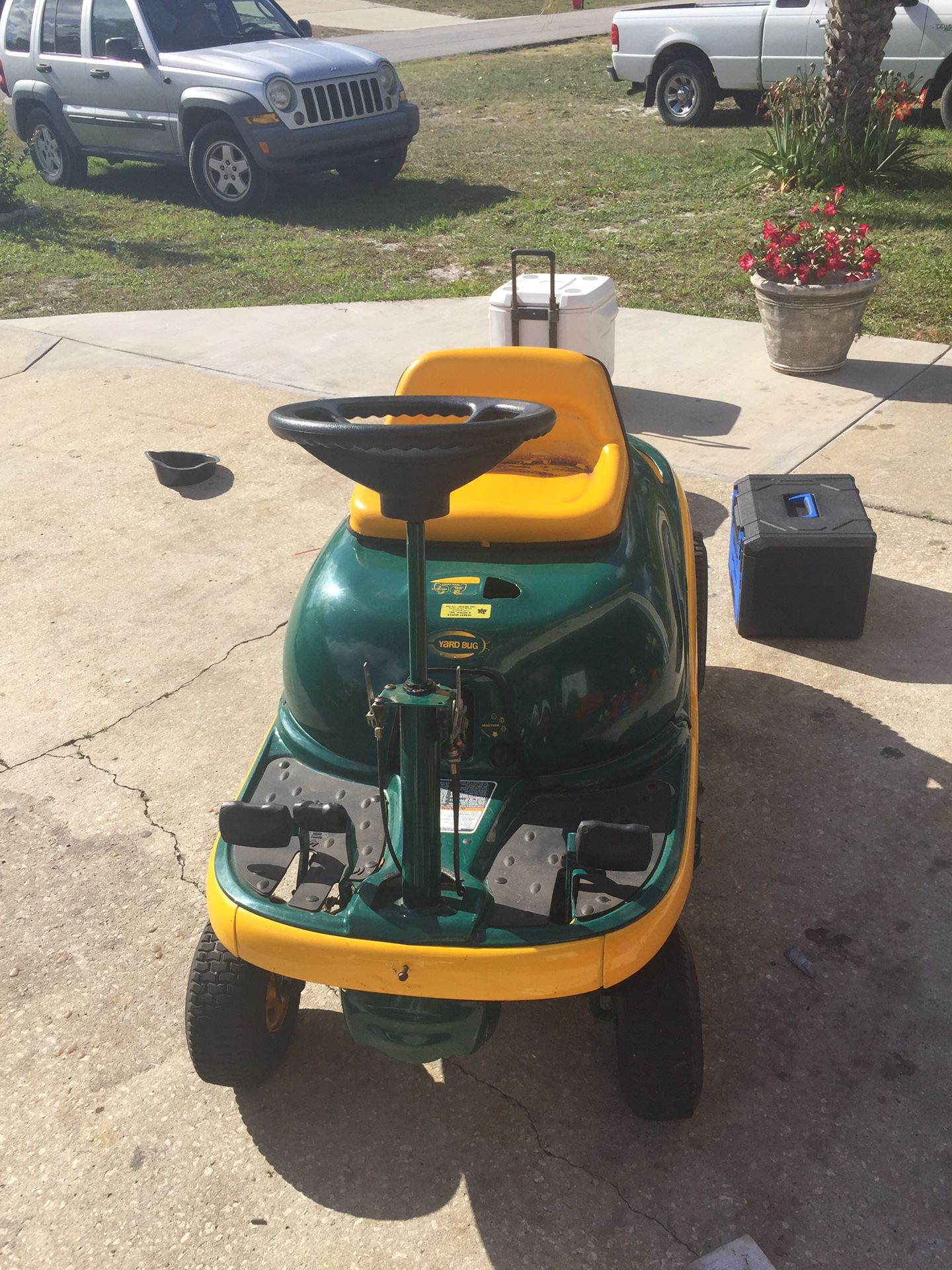 Yard bug riding mower for Sale in Deltona, FL OfferUp