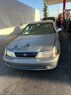 1999 Toyota Avalon xl