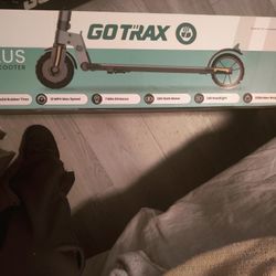 New with box GoTrax G2 Plus e scooter