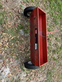 Wheel Horse Seed Spreader