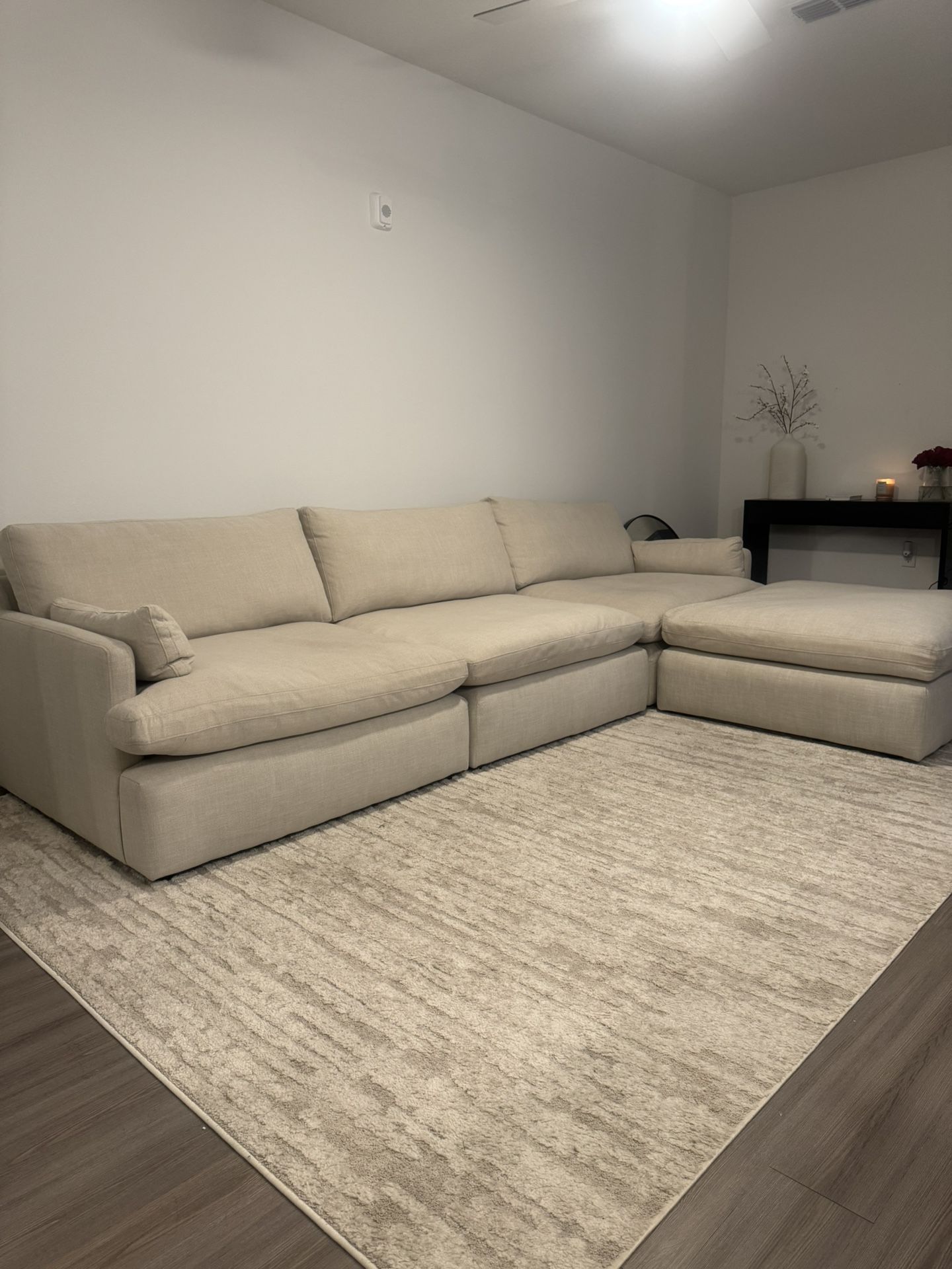 Beige Cloud Couch/sectional