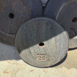 STEEL WEIGHTS  AND BARBELLS.   BEST DEAL ON OFFER UP   