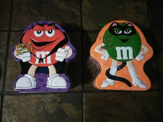 M & M Halloween tins
