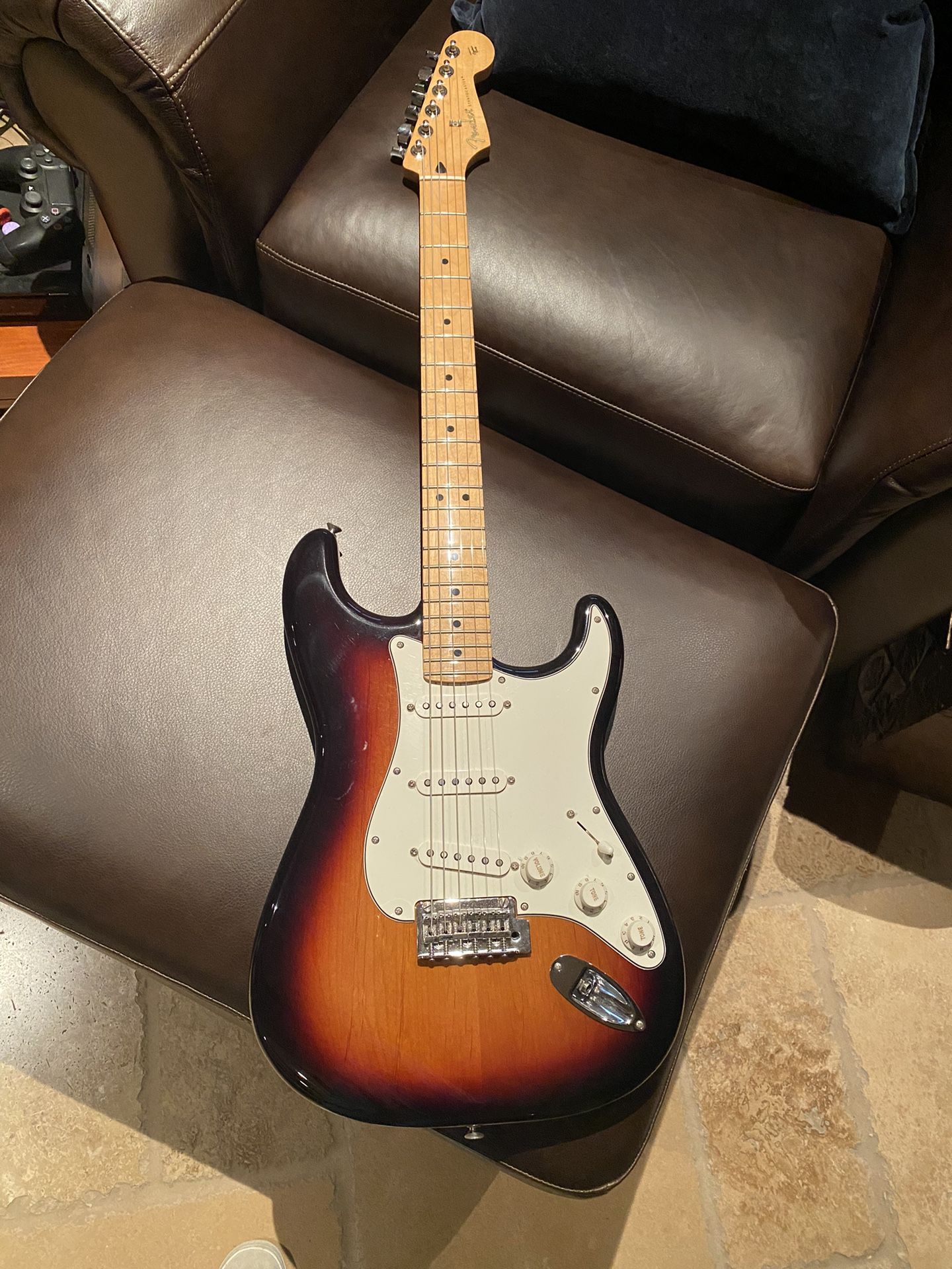 Fender Stratocaster - Electric Guitar (Cash Only)
