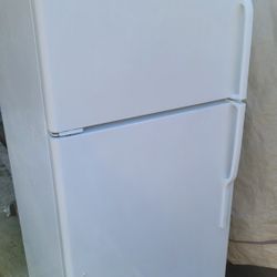 Precioso Refrigerador General Electric Listo Para Usar Super Limpio Lo Tengo Conectado $200