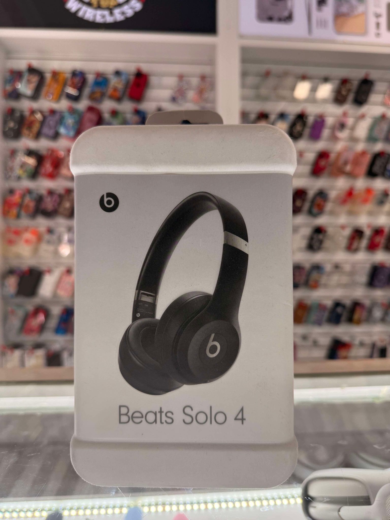 Beats Solo 4
