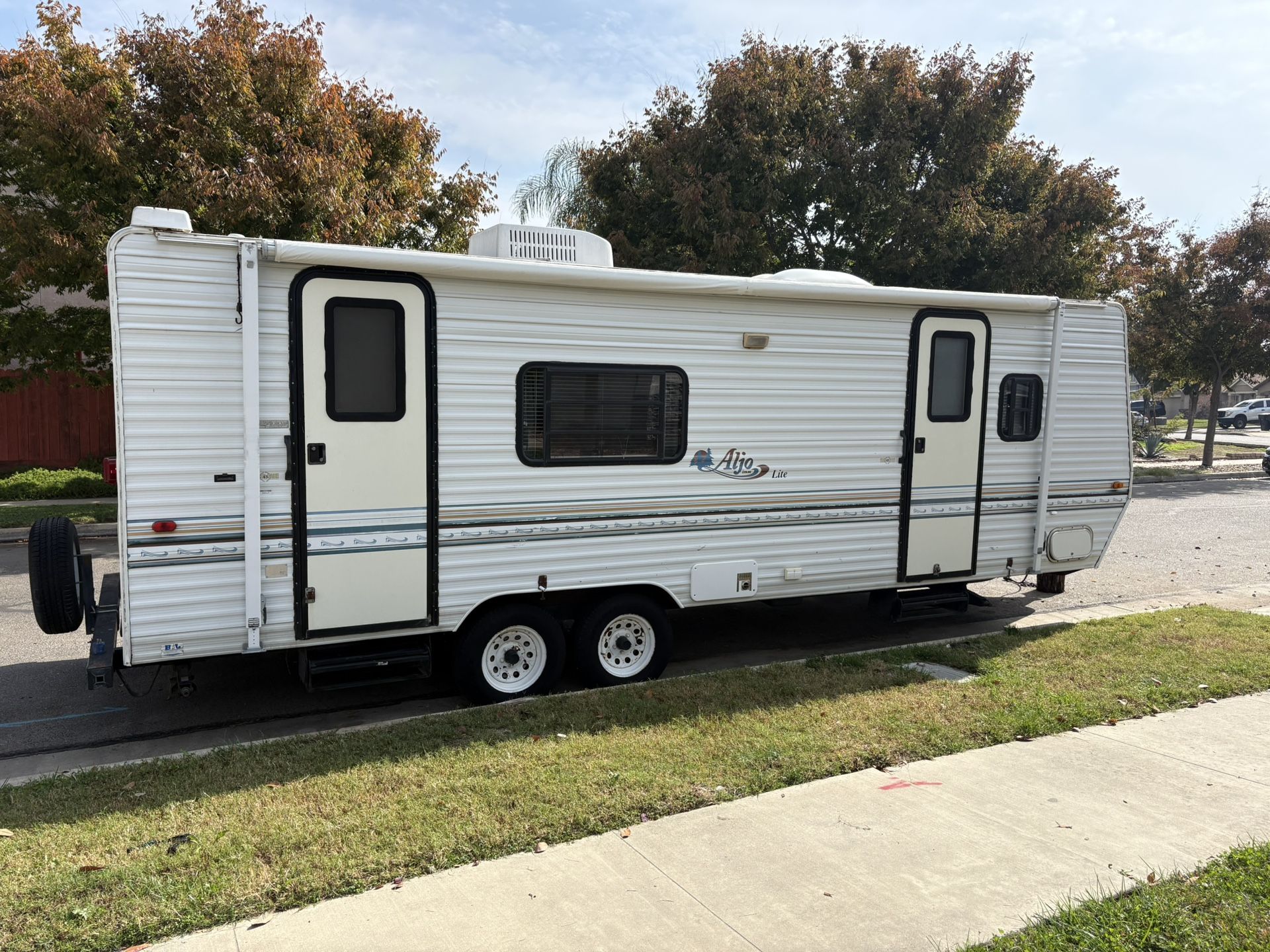 Aljo Lite By Skyline Travel Trailer In Very Good Condition