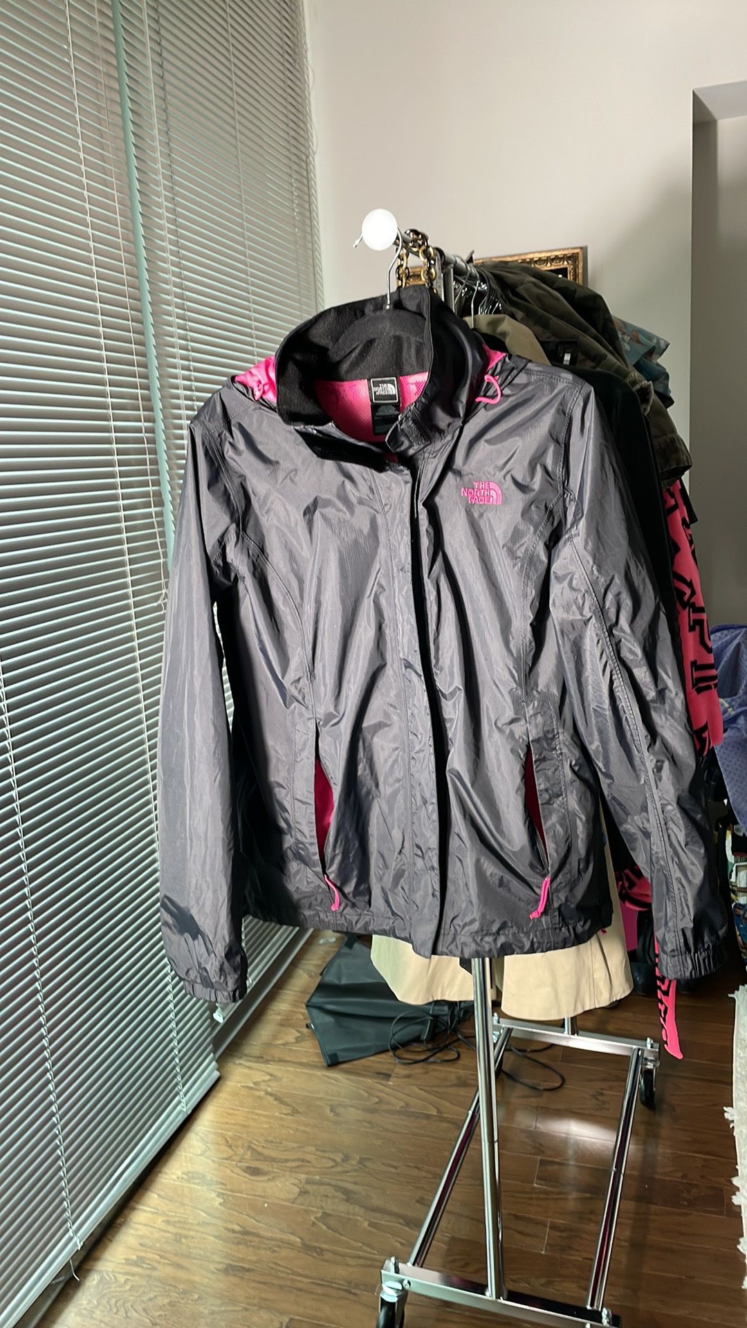 THE NORTH FACE | Women’s | Rain Jacket | Size Large