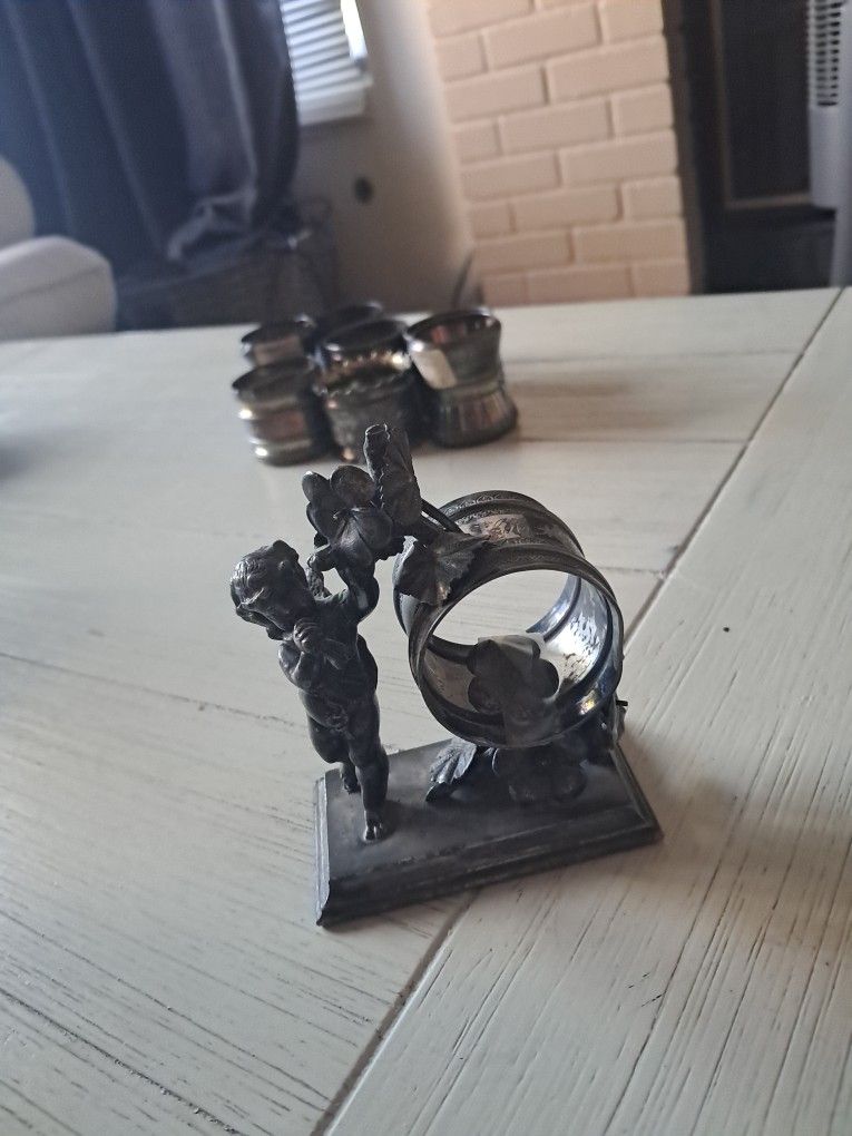 Silver, Antique Simpson Hall, Miller & Co Cherub Billowing Trumpet Napkin