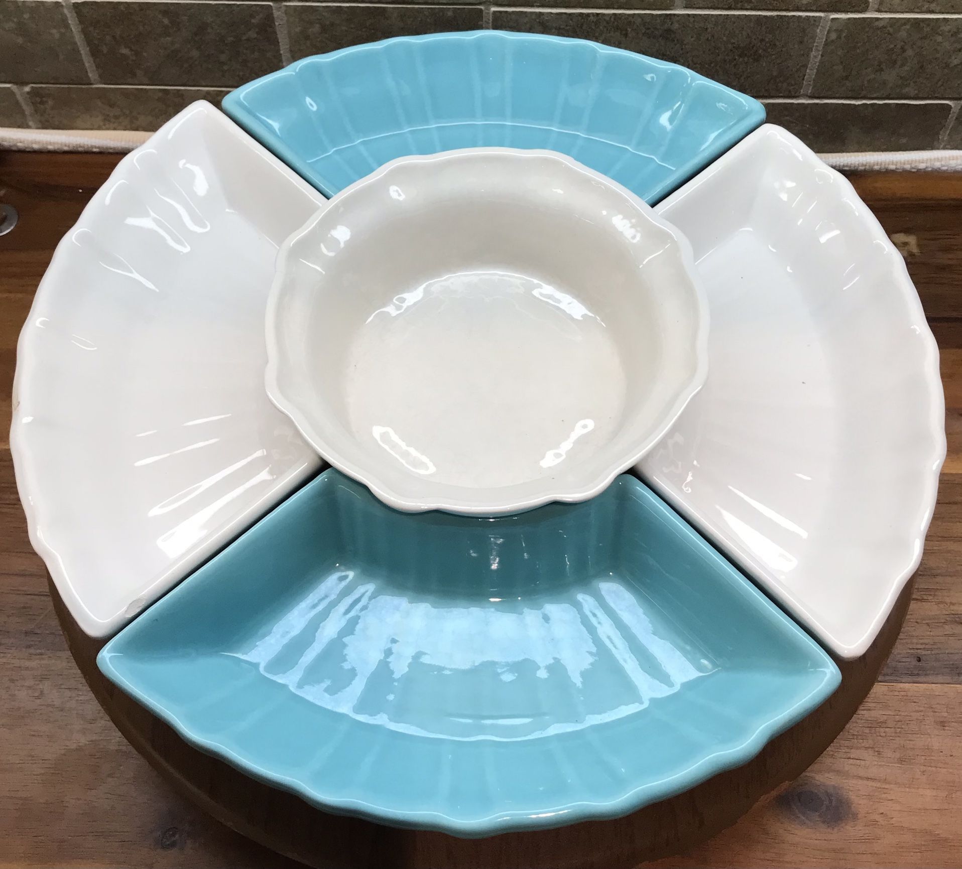 Retro Lazy Susan Appetizer and Condiment Service