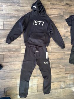 Essentials 1977 full set