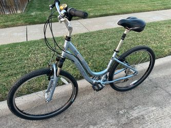 Trek Adult Step-Thru Lightweight Aluminum Frame 21-speed 26-inch Wheels