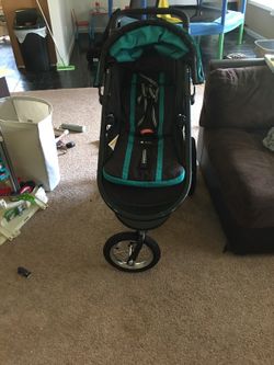 Graco jogging stroller & dr Bonner/aventi bottle sterilizer