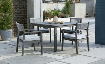 Modern Outdoor Dining Set 5 Piece!