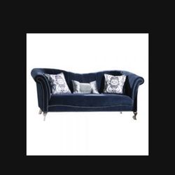 2 Pc Sofa loveseat Floor model $1200 New 