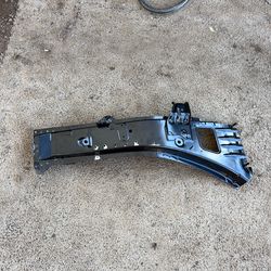 2021 Tahoe Fender Rail Apron Driver OEM 2026