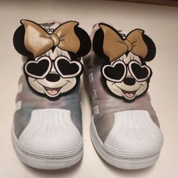 Girl's Disney Adidas Minnie mouse sneakers, size 2 US big kid