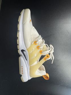 Women’s Nike 6