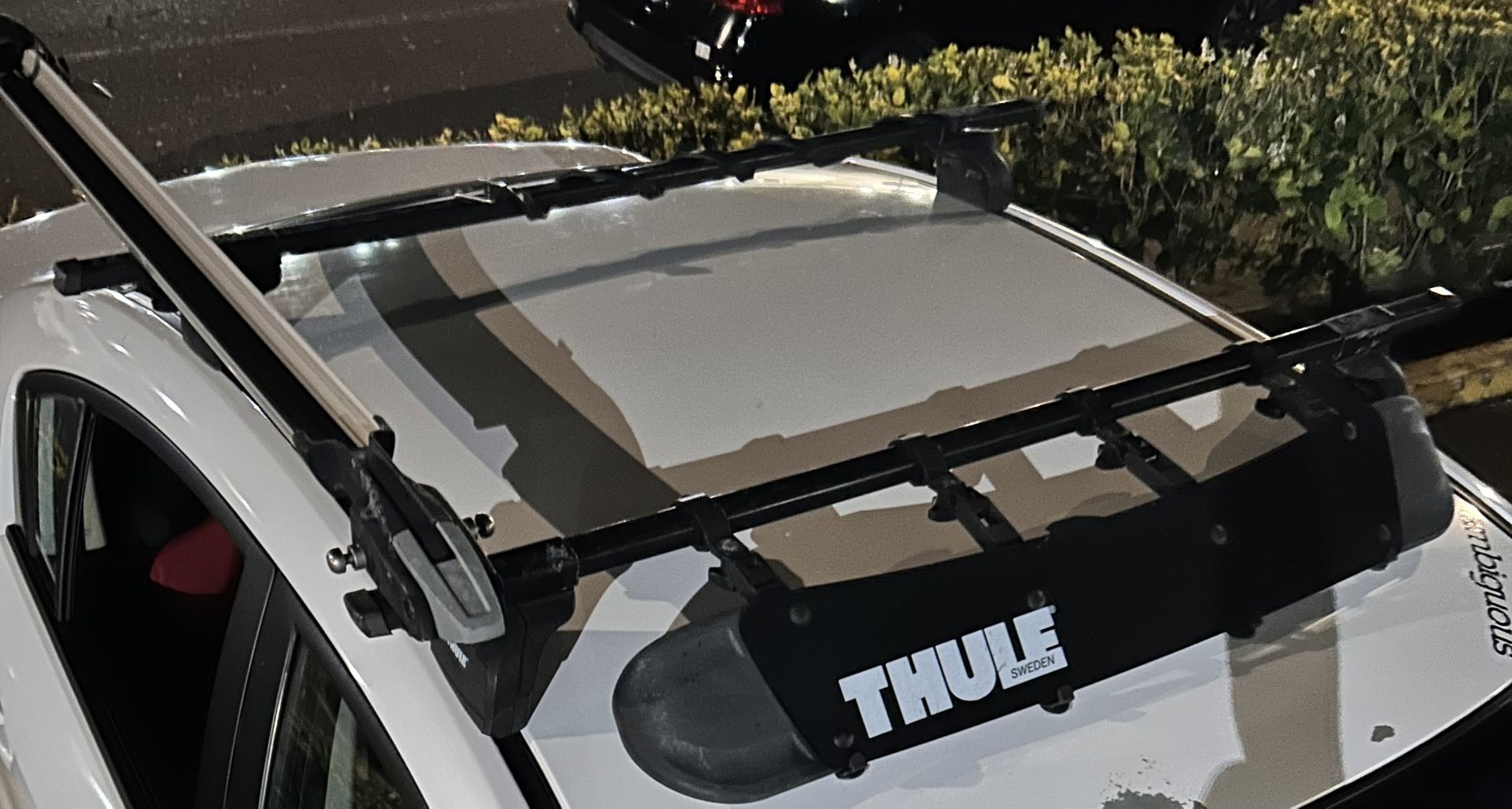Thule Roof Rack With Bicycle Attachment (passenger Side)