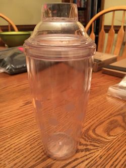 Pampered chef mixer/shaker