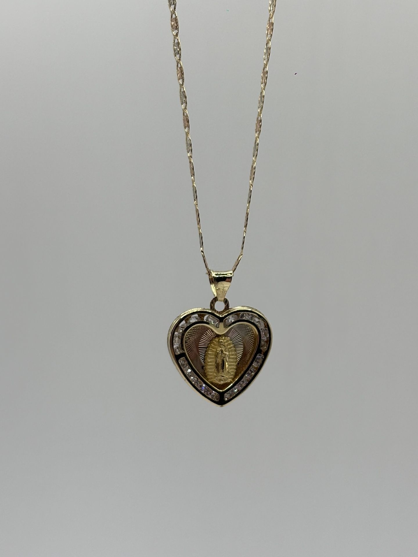 Gold pendant